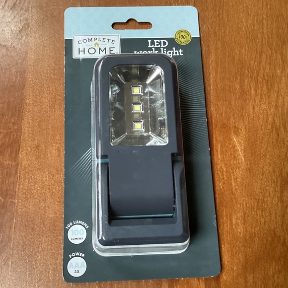 Complete Home LED Work Light New - Picture 1 of 9